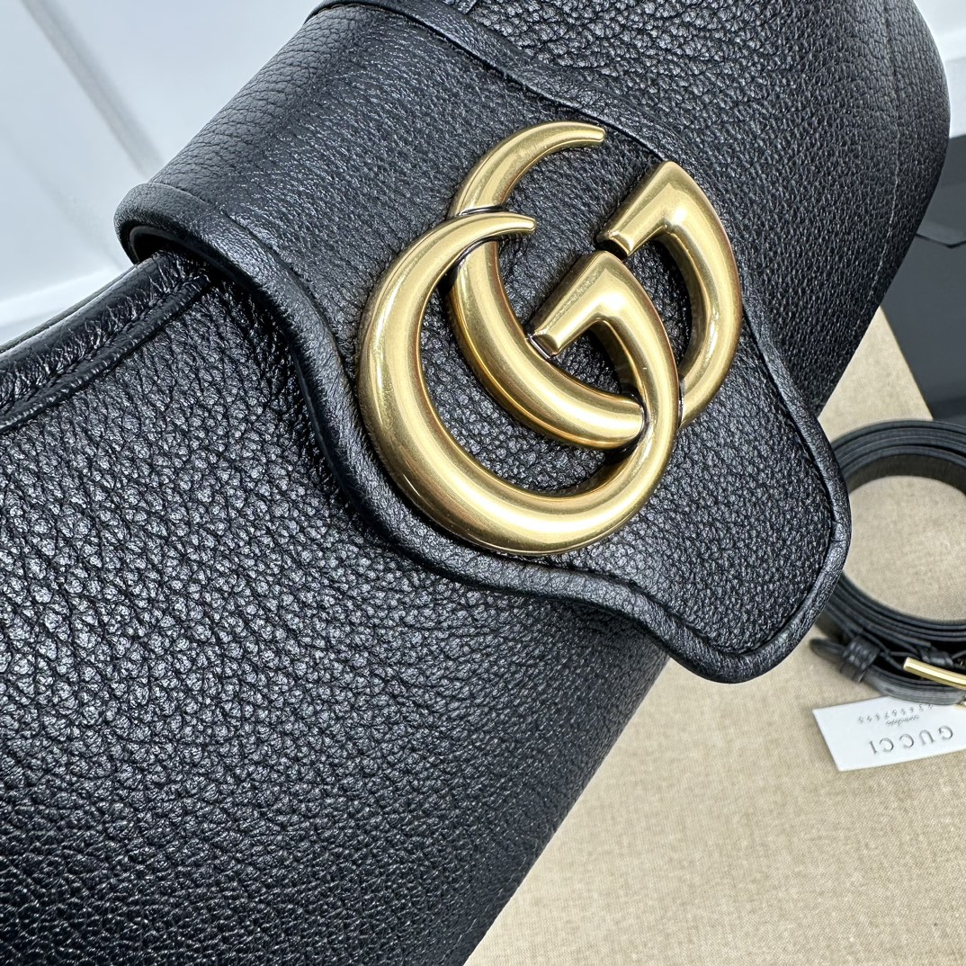 Gucci Hobo Bags